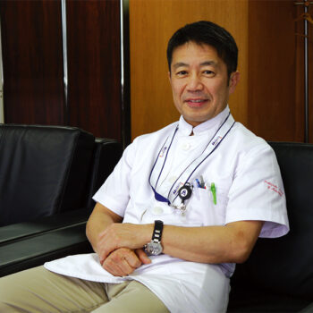 浜松医科大学整形外科学講座 教授　浜松医科大学医学部附属病院　松山 幸弘 病院長