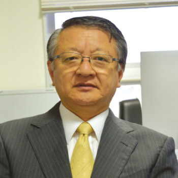 学校法人立志学園 九州中央リハビリテーション学院　河野 文夫 学院長