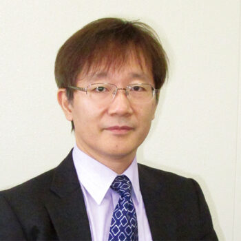 九州大学大学院医学研究院循環器外科 九州大学病院心臓血管外科　塩瀬 明　教授/診療科長