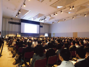 【学会リポート】第77回 日本癌学会学術総会 「極めたるで！がん研究」参加者約５千人　議論活発に