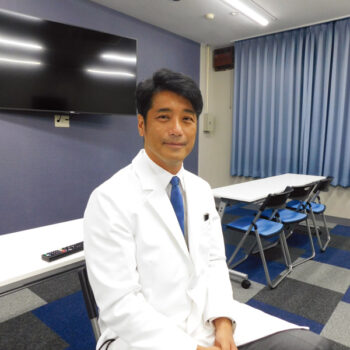 医療法人涼悠会　留守 良太 理事長