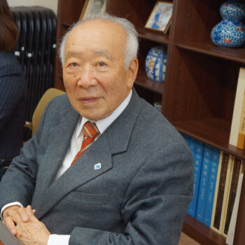 学校法人原学園 原看護専門学校　朔 元則 学校長