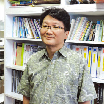 琉球大学大学院医学研究科皮膚病態制御学講座　高橋 健造 教授