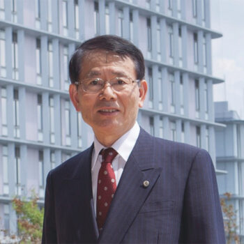 九州大学　総長 久保 千春