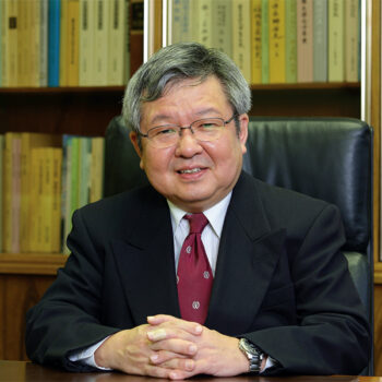 産業医科大学 学長　東 敏昭