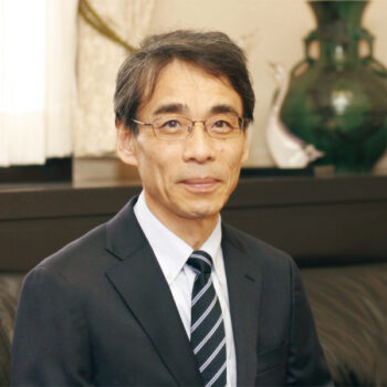 産業医科大学病院　病院長 尾辻　豊
