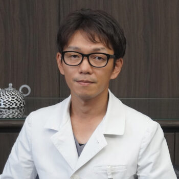 「治療」と「予防」の　両軸で地域に貢献する