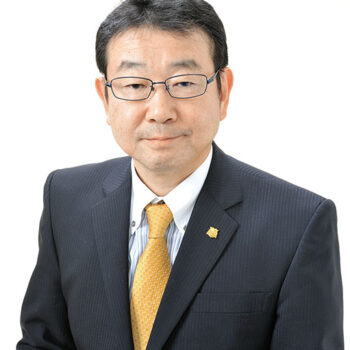 岡山大学病院　病院長　金澤  右