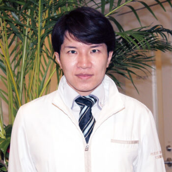 柔軟性とバランス感覚を持った形成外科医を育成