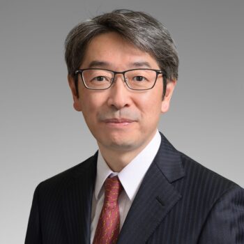 効率化とチームワークで業績向上を目指す