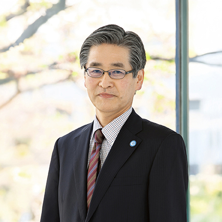 あなたが現在見ているのは データで経営をマネジメント、対話で職員の心をつかむ 